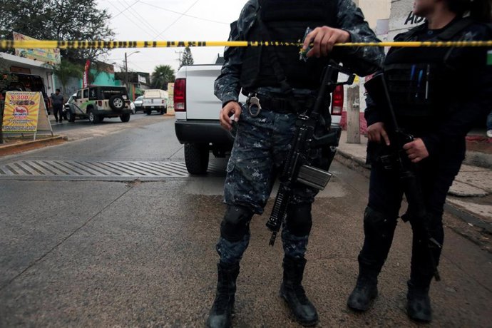 Policías en México