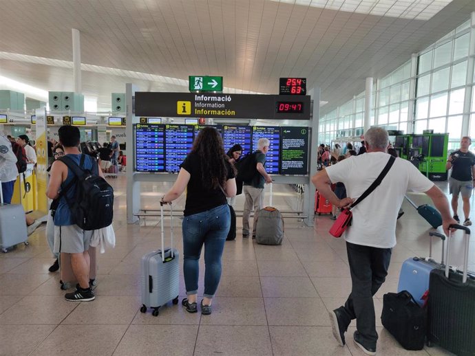 Segunda jornada de huelga de los vigilantes de seguridad en el Aeropuerto de Barcelona.