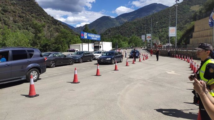 Circulación por un solo carril tras el desprendimiento en Andorra