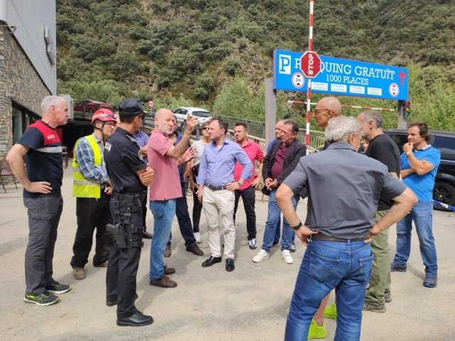 El jefe del Govern d'Andorra, Xavier Espot, visita la CG1 afectada por un desprendimiento