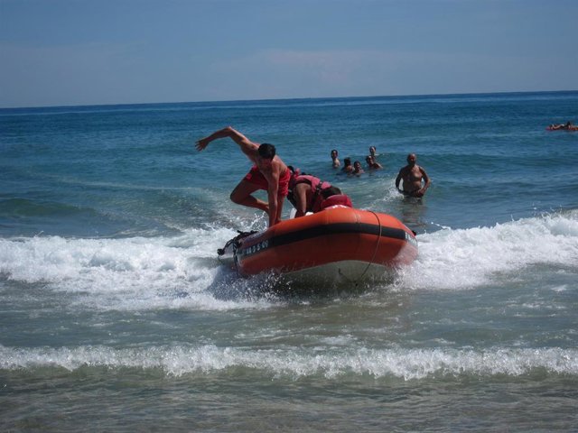 Cruz Roja, salvamento, playa 