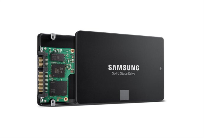 Samsung desarrolla nuevas memorias SSD con tecnología V-NAND de más de 100 capas