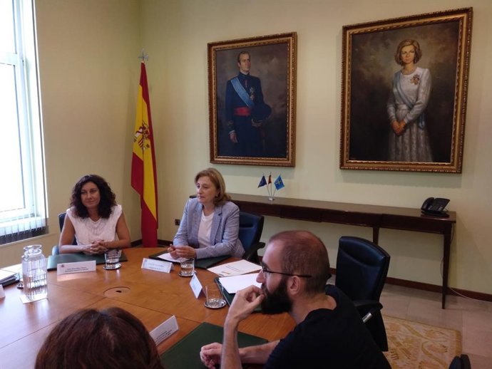 La delegada del Gobierno en Asturias, Delia Losa, antes del inicio del encuentro del Día de la Juventud.