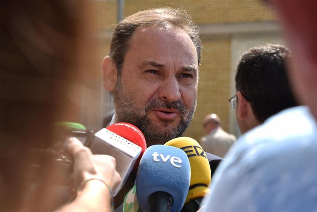 El ministro de Fomento en funciones y secretario de Organización del PSOE, José Luis Ábalos.