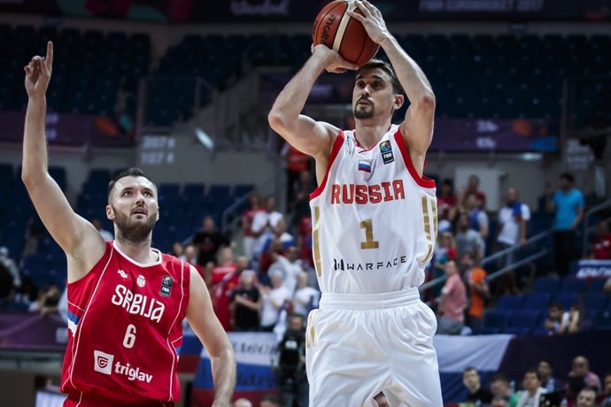 Shved lanza en el Rusia - Serbia dek Eurobasket 2017