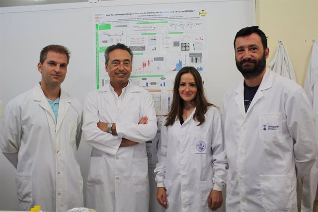 Los investigadores de la Universidad de Zaragoza, Carlos Martín, Jesús Gonzalo, Nacho Aguiló y Dessislava Marinova.