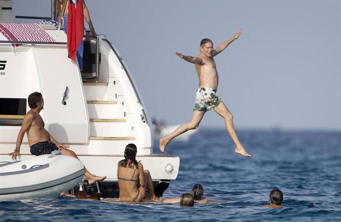 Boris Izaguirre disfruta de sus vacaciones en Ibiza