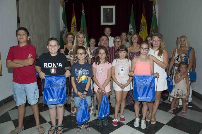 Menores rusos y bielorrusos durante la recepción en la Diputación