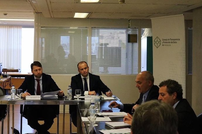 Julio Díaz durante la reunión