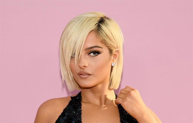 Bebe Rexha en los CFDA Fashion Awards