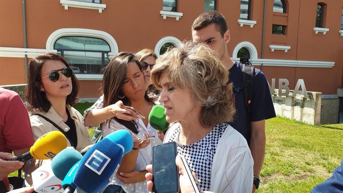 La ministra de Sanidad en funciones, María Luisa Carcedo, en Oviedo.