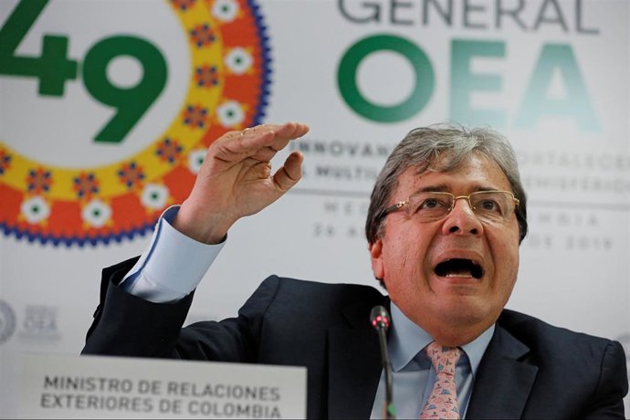 Carlos Holmes Trujillo