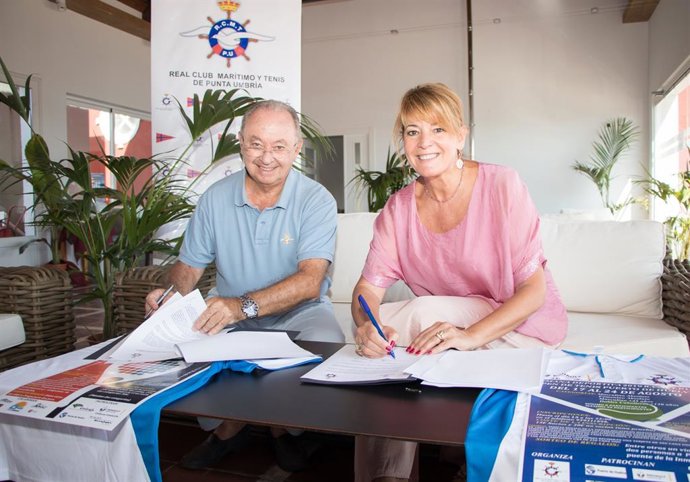 Pilar Miranda junto a Jorge Díaz Rivas.