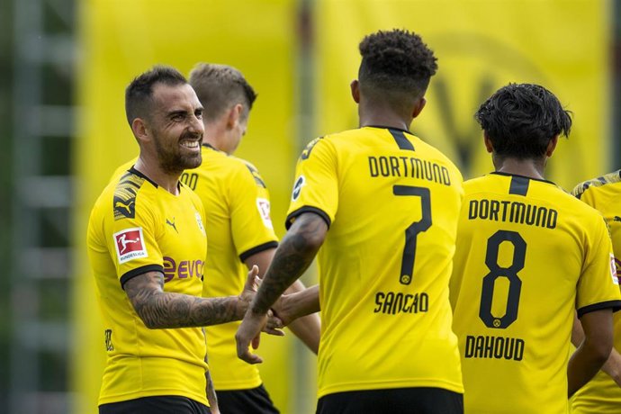 30 July 2019, Switzerland, Bad Ragaz: Borussia Dortmund players celebrate scoring during the pre-season soccer friendly match between Borussia Dortmund and FC Zurich. Photo: David Inderlied/dpa