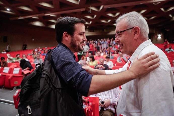 Cayo Lara con Alberto Garzón en la I Jornada de la XI Asamblea Federal de IU