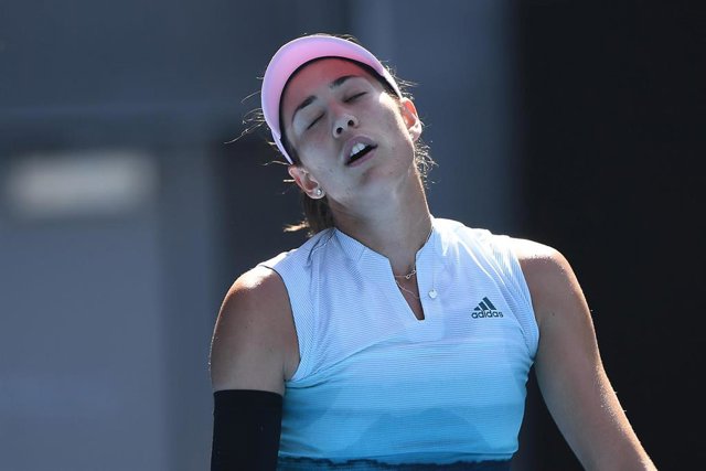 Garbiñee Muguruza lamenta un punto durante un partido