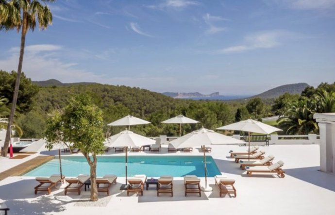 Foto d'una terrassa de la segona casa més cara del país a Eivissa, segons Idealista.