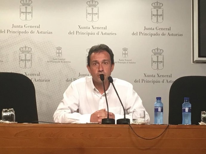 El diputado de IU Asturias, Ovidio Zapico.