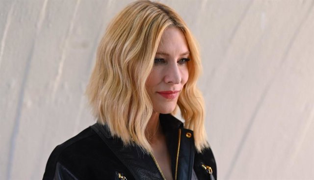 Cate Blanchett en la Louis Vuitton Cruise 2020 Fashion Show
