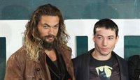 Ezra Miller (The Flash) se une a la cruzada de Jason Momoa contra el telescopio gigante de Hawaii