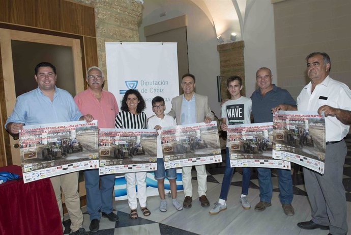 Presentación del cartel de la XXIV Campeonato de Andalucía de Tractores
