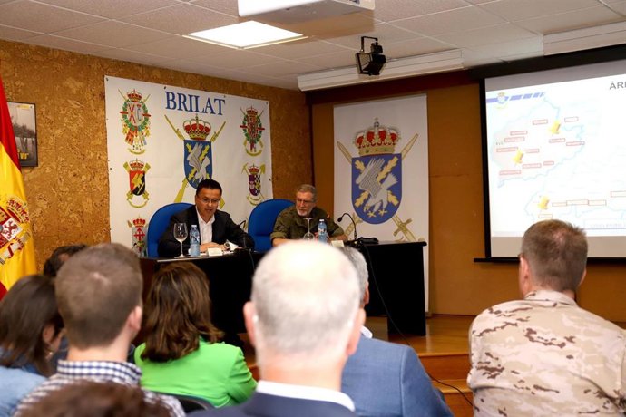 PRESENTACIÓN DE INFORMACIÓN SOBRE LA OPERACIÓN CENTINELA GALLEGO DE LA BRILAT DE PONTEVEDRA.