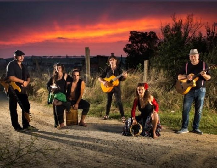 Grupo Tirando Sillas