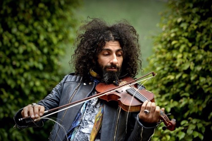 El violinista Llaura Malikian, en una fotografia d'arxiu.