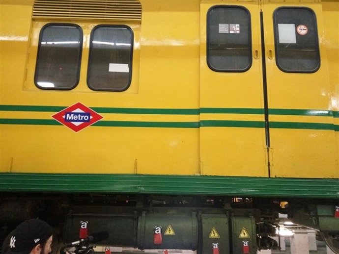 Foto de recurso de piezas de amianto localizadas en antiguos trenes del Metro de Madrid