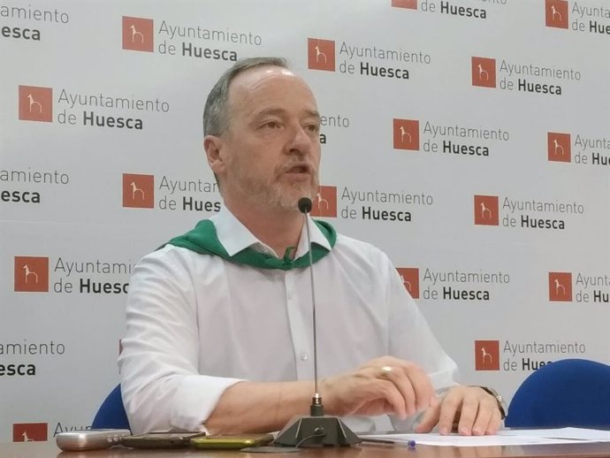 El concejal de Cultura y Fiestas del Ayuntamiento de Huesca, Ramón Lasaosa
