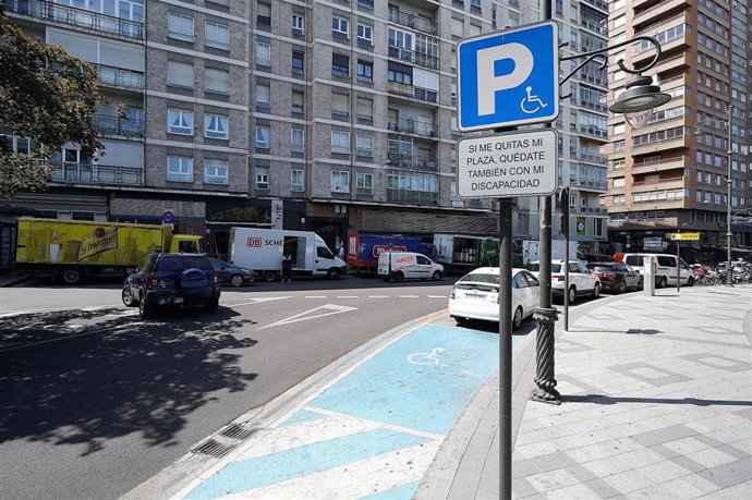Zona de aparcamiento para personas con movilidad reducida.