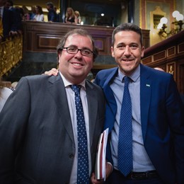 Los diputados extremeños de PP Alberto Casero y Víctor Píriz