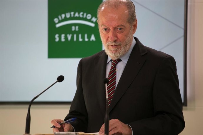 Fernando Rodriguez Villalobos, durante una rueda de prensa