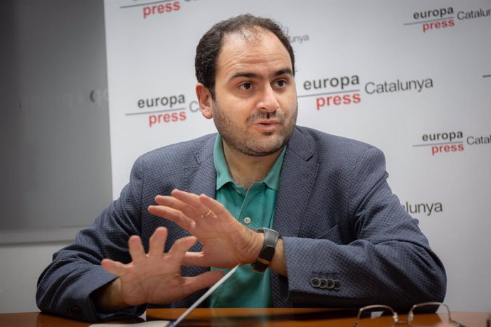 El president de Societat Civil Catalana (SCC), Fernando Sánchez Costa, durant una entrevista per a Europa Press