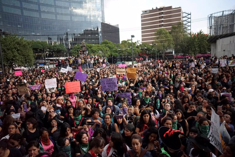 Disturbios En Ciudad De México Tras Una Protesta Contra Los Abusos Sexuales Cometidos Por La Policía 4445