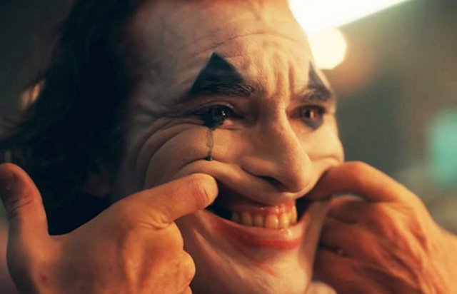 Joaquin Phoenix en el tráiler de The Joker