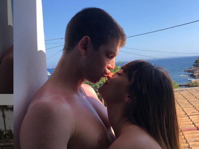 Miguel Bernardeau y Aitana Ocaña