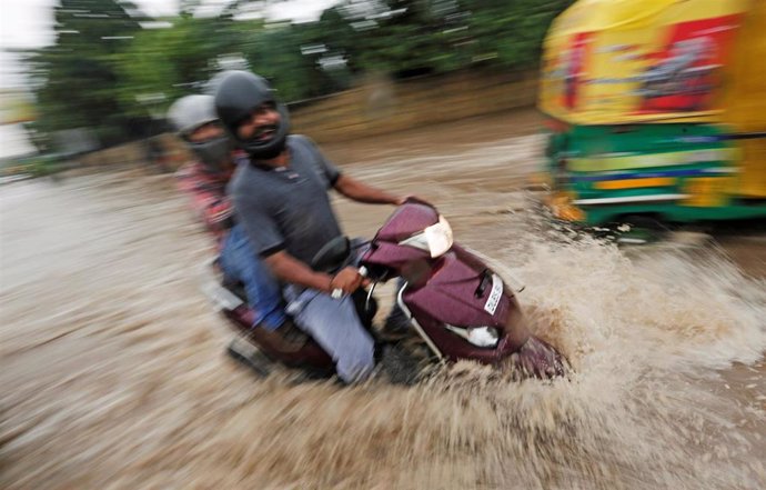 India.- Las inundaciones monzónicas dejan ya más de un millar de muertos en Indi