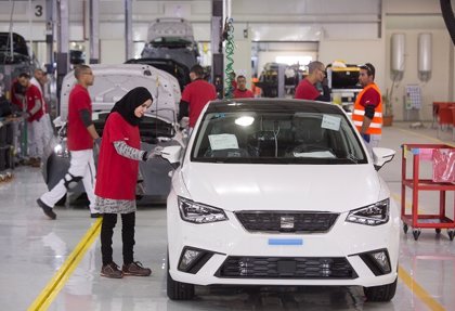 El Blanco Es El Color De Coche Mas Elegido De Todo El Mundo Seguido Del Negro Y El Gris Segun Estudio