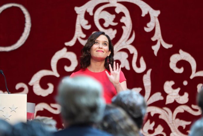 La presidenta de la Comunidad de Madrid, Isabel Díaz Ayuso, durante el acto de toma de posesión su cargo como presidenta de la comunidad.