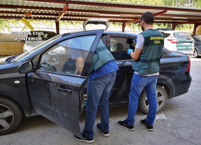 La Guardia Civil detiene a una pareja dedicada a cometer robos en Cieza