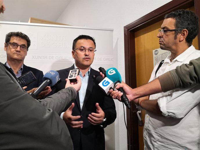 El conselleiro de Medio Rural, José González, habla sobre detenidos por incendios forestales