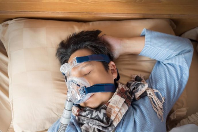 Las mujeres con apnea del sueño tienen más riesgo de cáncer que los hombres, seg