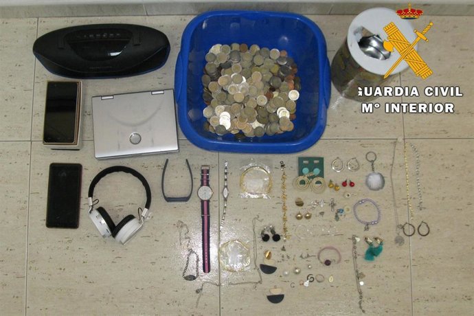 Objetos recuperados con la detención realizada en Torredonjimeno.