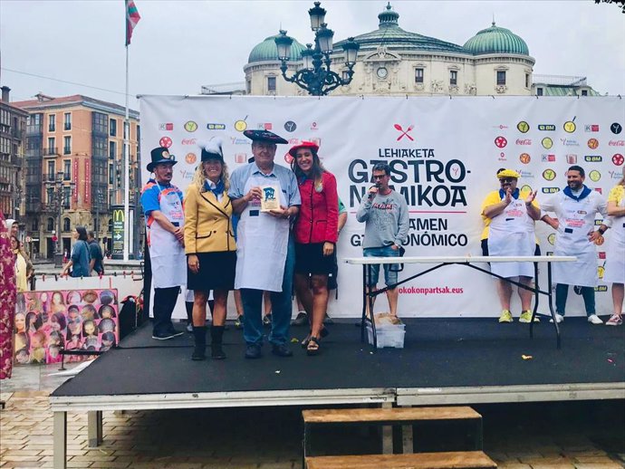 Entrega de los premios del concurso vegetariano en la Aste Nagusia de Bilbao