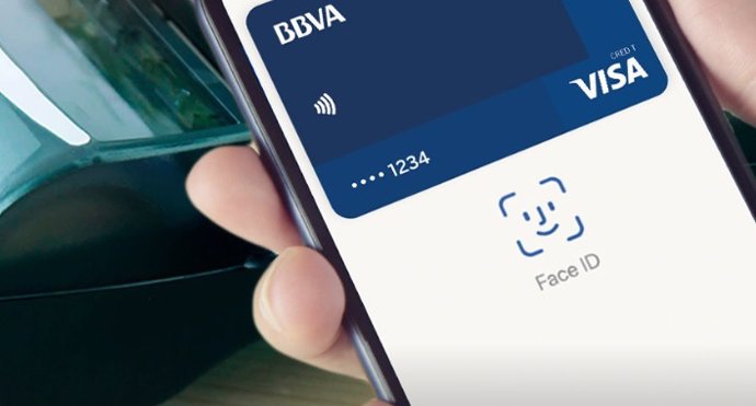 Los clientes de BBVA en España pueden utilizar ya el servicio de pago por móvil 'Apple Pay' para abonar sus compras