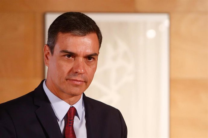 El presidente del Gobierno en funciones, Pedro Sánchez, durante su reunión con el secretario general de Unidas Podemos, Pablo Iglesias, de cara a la sesión de investidura que comienza el 22 de julio.