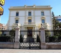 PSOE, IU y Podemos-Equo alcanzan un acuerdo para gobernar La Rioja