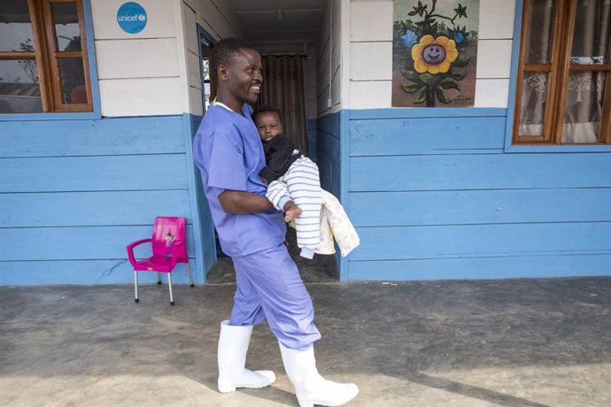 RDCongo.- UNICEF alerta de la "vulnerabilidad" de los niños frente al ébola tras