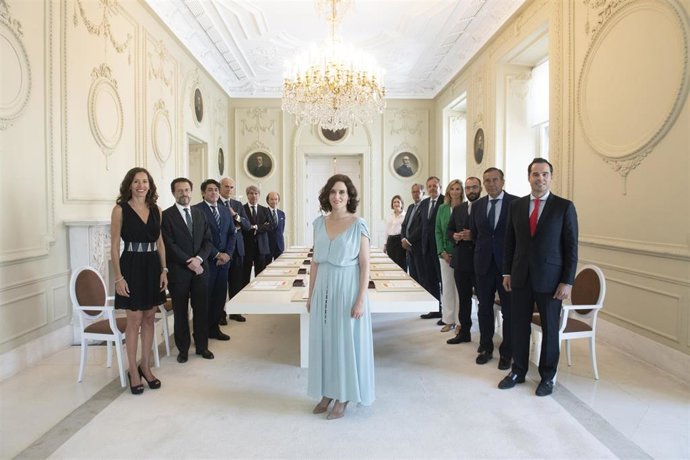 Imagen recurso de la presidenta de la Comunidad de Madrid, Isabel Díaz Ayuso, junto con sus consejeros